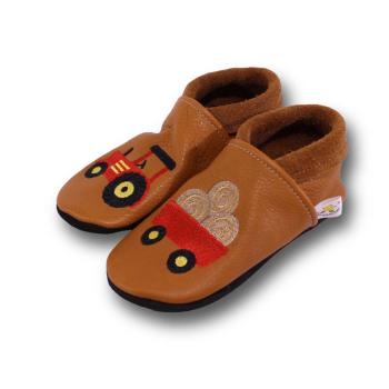 Krabbelschuhe roter Trecker mit Anhänger